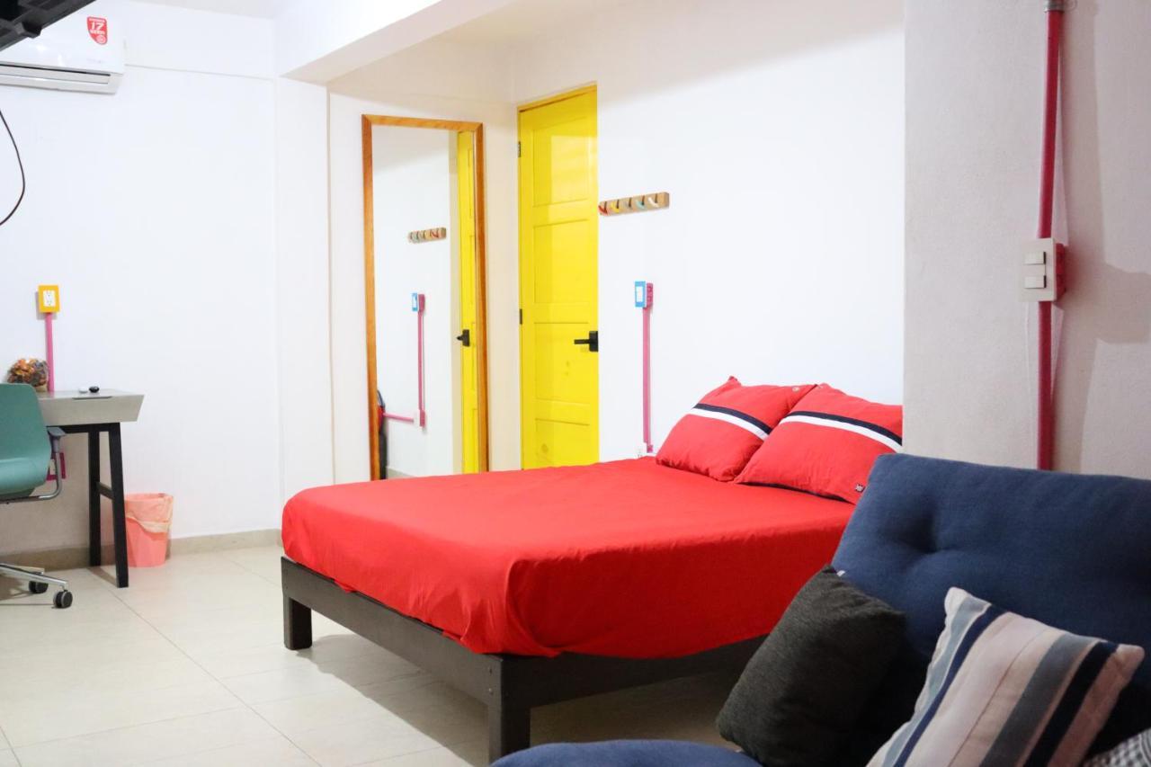 Hotel Casa Mandarine , Amazing Private Rooms W Balcony, Rooftop, Hammocks, Ac, Smartv, 100Mbs! Zihuatanejo Exteriör bild