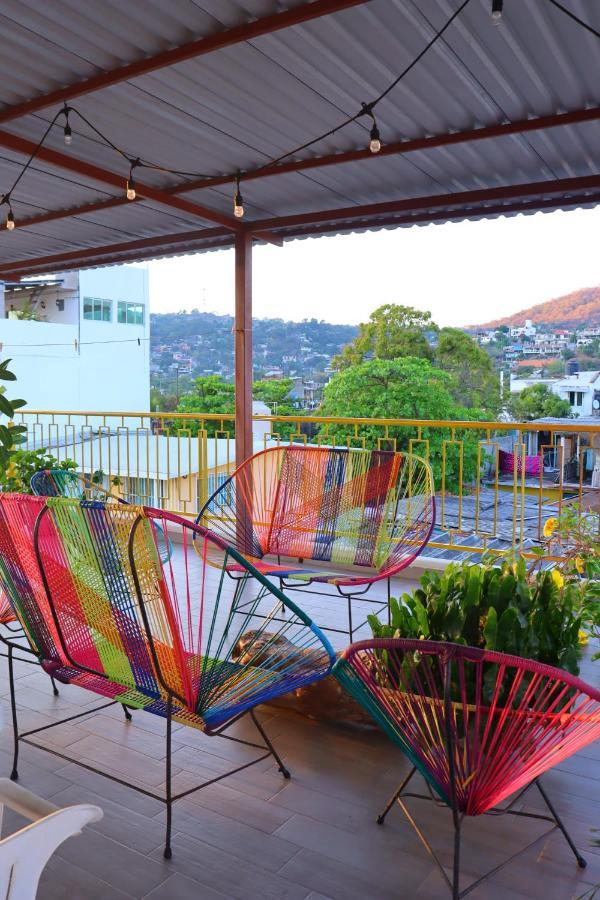 Hotel Casa Mandarine , Amazing Private Rooms W Balcony, Rooftop, Hammocks, Ac, Smartv, 100Mbs! Zihuatanejo Exteriör bild