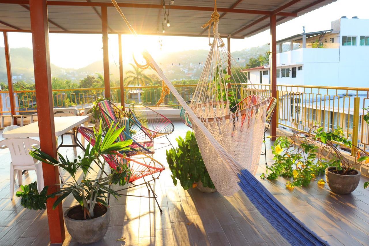 Hotel Casa Mandarine , Amazing Private Rooms W Balcony, Rooftop, Hammocks, Ac, Smartv, 100Mbs! Zihuatanejo Exteriör bild
