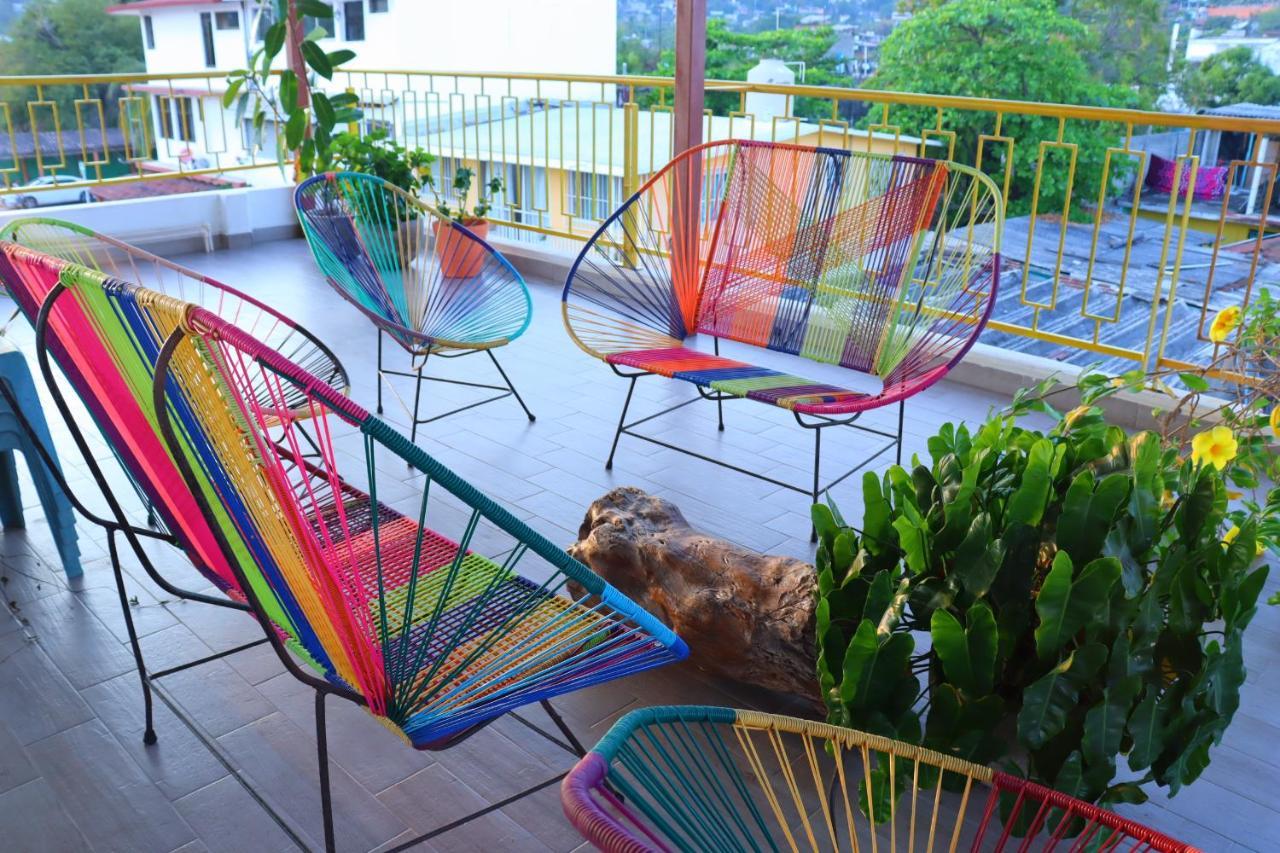 Hotel Casa Mandarine , Amazing Private Rooms W Balcony, Rooftop, Hammocks, Ac, Smartv, 100Mbs! Zihuatanejo Exteriör bild