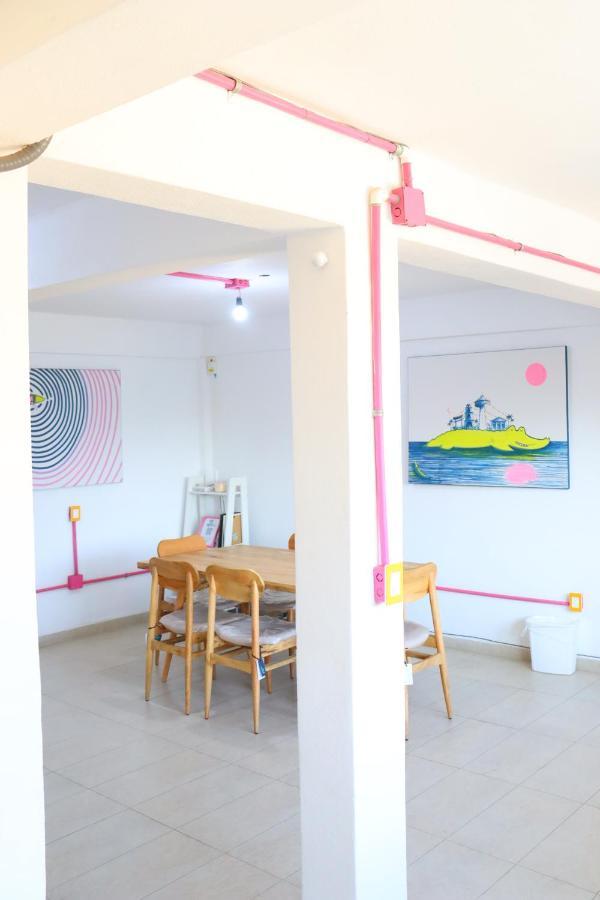 Hotel Casa Mandarine , Amazing Private Rooms W Balcony, Rooftop, Hammocks, Ac, Smartv, 100Mbs! Zihuatanejo Exteriör bild