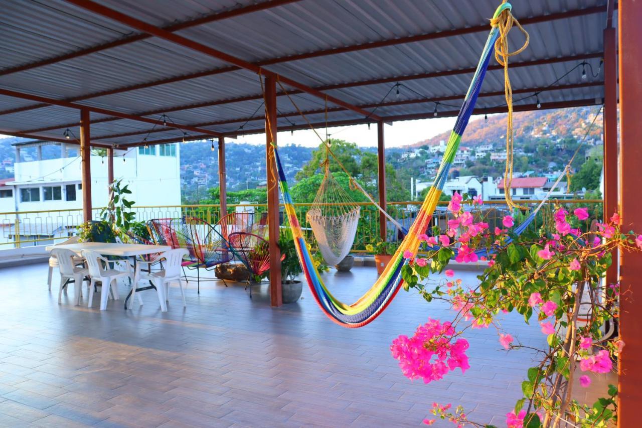 Hotel Casa Mandarine , Amazing Private Rooms W Balcony, Rooftop, Hammocks, Ac, Smartv, 100Mbs! Zihuatanejo Exteriör bild